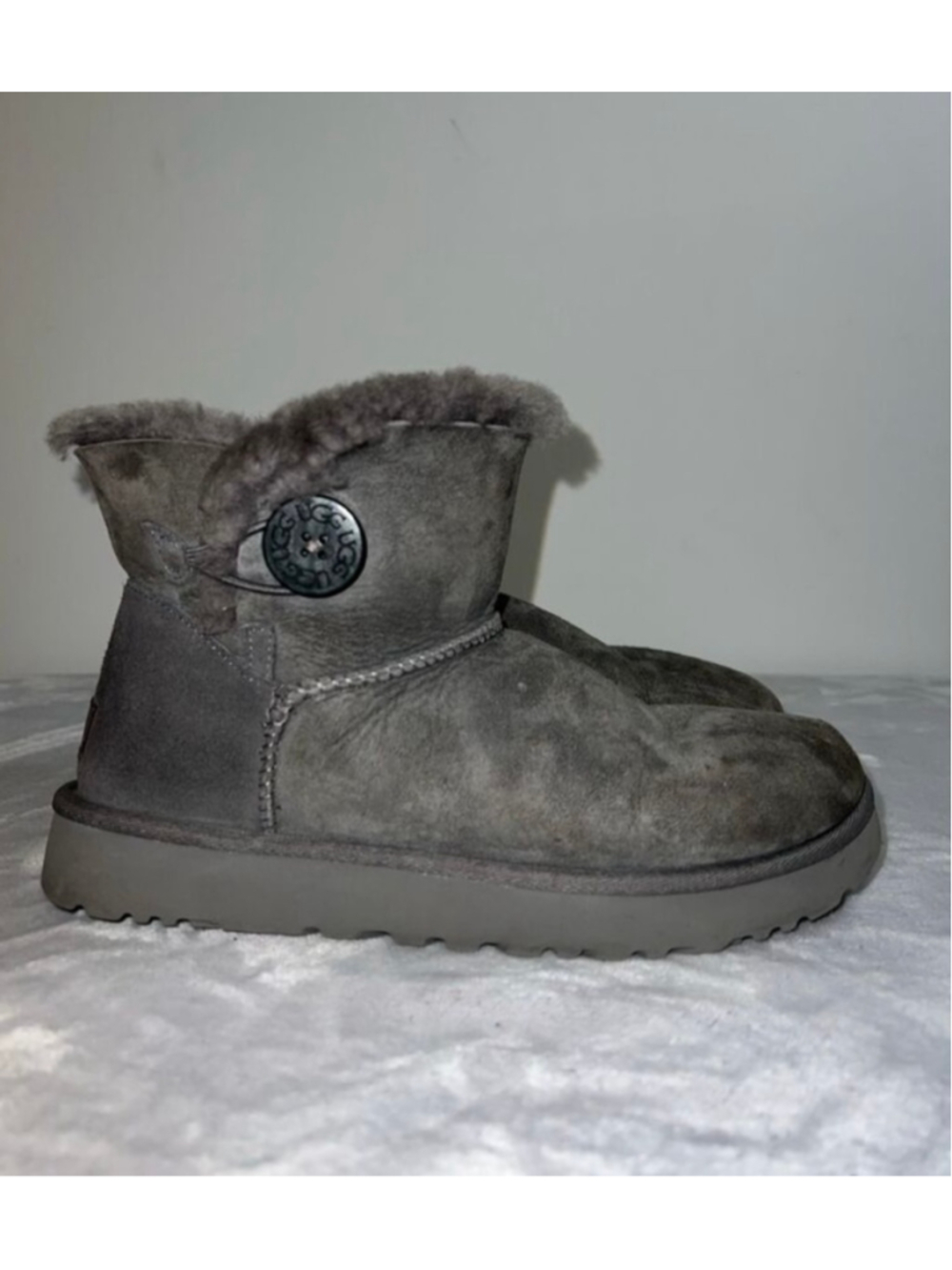Women's UGG Bailey Button Ankle Boots in Grey 9